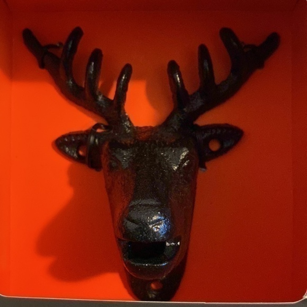 Foster & Rye Wall Mounted Deer Bottle Opener Bar Beer Opener Man Cave Cast Iron